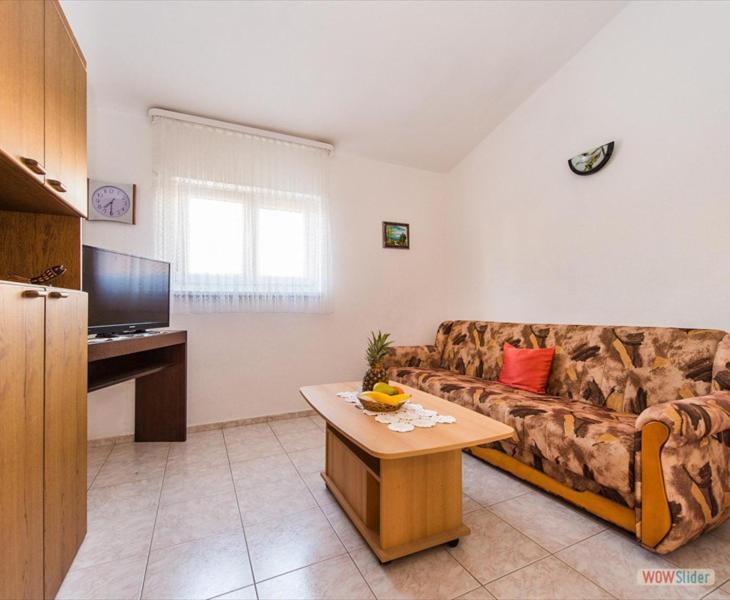 Apartmani Aria Рогозница Экстерьер фото
